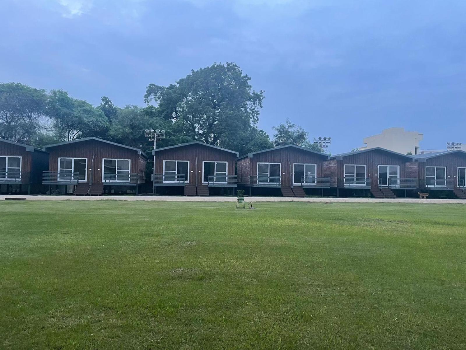 Vrindavan Greens Resort Udajpur Exteriér fotografie