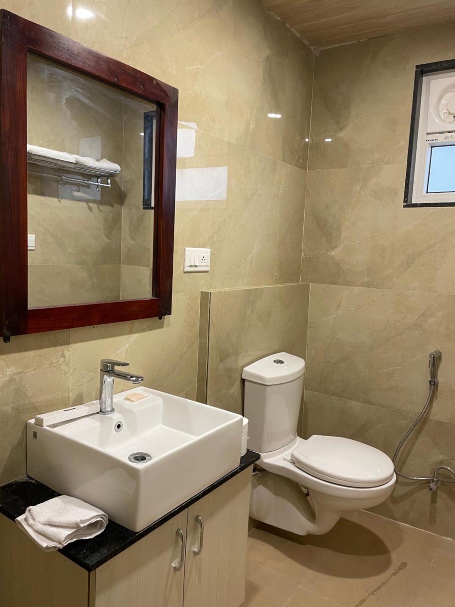 Vrindavan Greens Resort Udajpur Exteriér fotografie