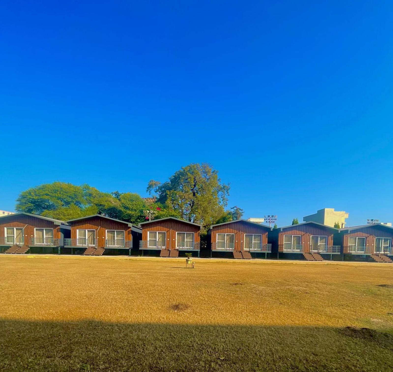 Vrindavan Greens Resort Udajpur Exteriér fotografie