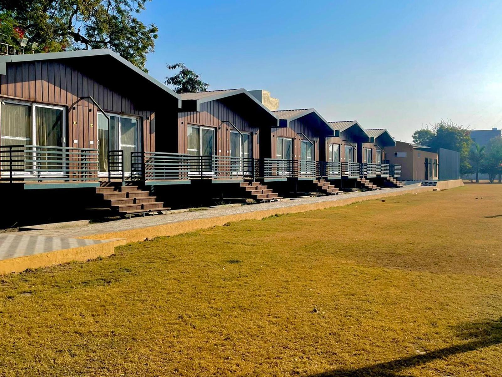 Vrindavan Greens Resort Udajpur Exteriér fotografie
