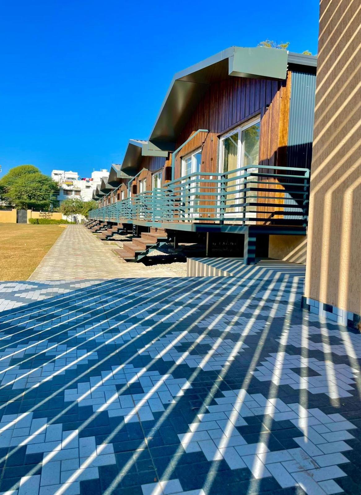 Vrindavan Greens Resort Udajpur Exteriér fotografie